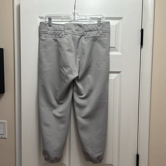 Mizuno Women’s Softball Pants; Medium - Picture 2 of 3